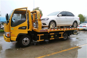 张湾附近拖车救援24小时服务热线